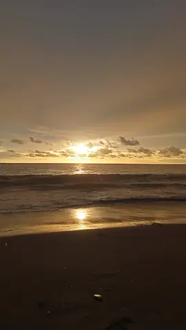 Karna rindu  🌅 #tahanrindu #karnarindu #senja #sanset #sansetvibes #taplaupadang #fyppppppppppppppppppppppp #fypage 