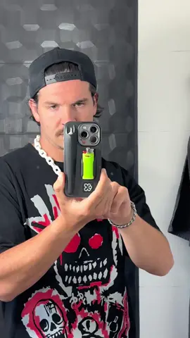 🔥 Everything you need. Always ready. Joint, lighter, phone – all in one case. Available now. 