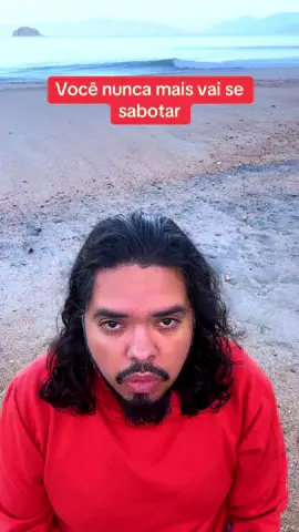 Esse ensinamento vai calar a voz dos pensamentos dentro de você. Se a sua mente tem te sabotado com medo, culpa ou comparação, assiste com atenção. Aqui estão as 6 chaves para você despertar sua consciência, calar o ego e lembrar quem você é de verdade. Essa é uma cura que a sua alma estava pedindo… #dominaamente #curaespiritual #vozdaconsciencia #egonaomanda #soumaisqueospensamentos
