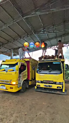 Lampu kaka🤥#pesona #canter #stylejambi #style #trukcanter #drivermuda #fyppppppppppppppppppppppp #berandatiktok #fypage #masukberanda #kuliboy🤙😜🚀 #fypシ゚ #trending 