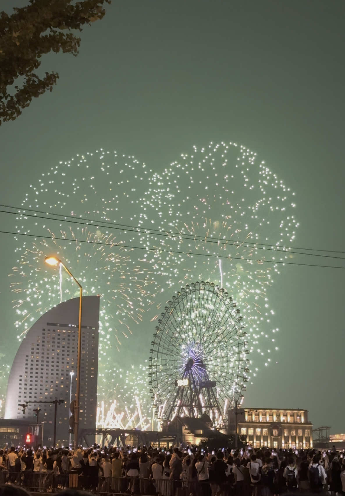 Sebagus inikah hanabi😭 #fypage #foryou #fyp #hanabi #minatomirai #yokohama#japan