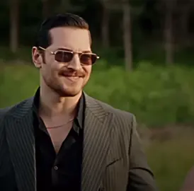 he is so handsome i can’t #esreftek #eşrefrüya #cagatayulusoy 
