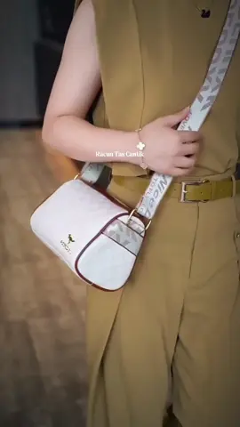 Tas Slempang Wanita Kekinian #taswanita #slingbag #tasslempangwanita #promoguncang88 