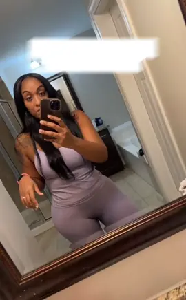 Waist shrinking, energy peaking ✨ oxyshred is finally on sale — your sign to start 💗 #SnatchedSeason #OxyShredGlow #fypシ゚viral #viral #workoutroutine #momswhoworkout 