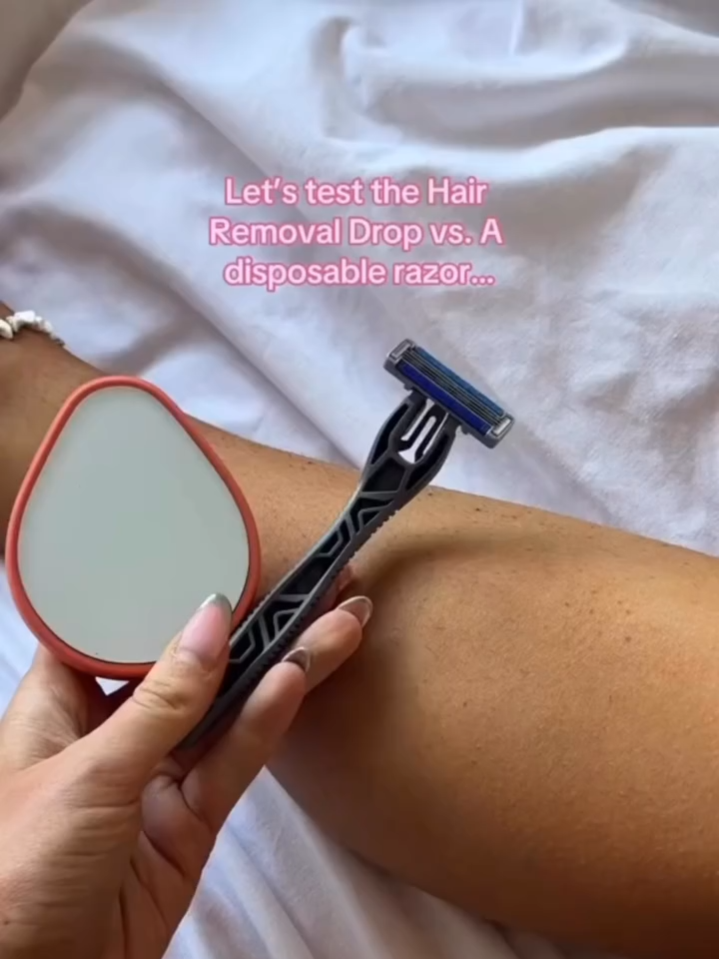 Sag endlich bye zu lästigem Rasieren! 🚫 Nie wieder Rasierpickel, eingewachsene Haare oder schmerzhaftes Wachsen! Mit dem @answrbeauty Exfoliating Hair Removal Drop entfernst du nicht nur Haare, sondern peelst gleichzeitig sanft deine Haut. 💫 ✔️ Schmerzfrei & super easy – einfach in kreisenden Bewegungen anwenden  ✔️ Nachhaltig – bis zu 6 Monate verwendbar  ✔️Für glatte Beine & Arme in nur wenigen Sekunden Video @answr.beauty #ByeRasur #Haarentfernung #BeautyHack #ANSWR #glattebeine