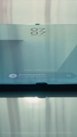 Galaxy Z Fold7 | Z Flip7, sleek, stylish, and packed with cutting-edge features. One look is all it takes for this stunner. Made for those who lead, not just follow. Dirancang untuk mendukung gaya hidupmu; ✨ Desain yang Ultra Sleek,  Ultra Thin, dan Infinity Cover Screen yang makin lebar 📷 Hasil foto detail & jernih dengan 200MP Ultra Camera di Galaxy Z Fold7 dan 50MP FlexCam di Galaxy Z Flip7 ✨ Keduanya di dukung dengan Galaxy AI dan terhubung dengan Google Gemini Dapatkan Galaxy Z Fold7 | Z Flip7 sekarang dan rasakan langsung inovasinya. Tersedia di store terdekat. #GalaxyZFold7 #GalaxyZFlip7 #SamsungIndonesia #UnfoldPowerFlipTheNorm #TeamGalaxy