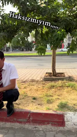 #otogarcamiası#insanolabilmek ##adamlık #keşfetteyizzz #insan  yaran yarama denk geldiğinde gel konuşalım kızım,,,,,,,, 