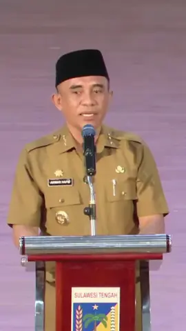 Hari ini kami membuka kegiatan Job Fair sebagai bentuk nyata komitmen Pemerintah Provinsi Sulawesi Tengah untuk membuka lebih banyak peluang kerja bagi anak-anak muda kita. Dunia kerja terus bergerak, dan tugas pemerintah adalah menjadi jembatan antara potensi anak bangsa dan kebutuhan industri. Semoga melalui kegiatan ini, makin banyak talenta Sulteng yang terserap ke dunia kerja dan bisa berdiri di atas kaki sendiri mandiri, produktif, dan sejahtera. Karena lapangan kerja adalah masa depan keluarga, harapan, dan martabat. #sulteng #sulawesitengah #palu #kotapalu #palusulteng #kotapalusulteng #poso #donggala #tojounauna #tolitoli #sigi #banggai #luwukbanggai #banggaikepulauan #parigimoutong #parigi #morowali #morowaliutara #sulteng_palu 