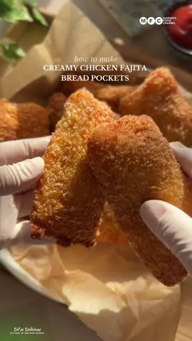 Creamy Chicken Fajita Bread pockets These bread pockets are stuffed with creamy chicken fajita filling and lots of cheese golden on the outside,melty on the inside  Whether you’re hosting guests or just want a cozy snack for yourself, this one’s a must try! 📍Full recipe is now up on my YouTube channel @mariumsfoodchannel  🎥 Link in bio go check it out  #chickenfajitabreadpocket #breadpocket #appetizers #EasyRecipe #snackstime #mariumsfoodchannel #food #instareel #tiktokfood #foryou #fyp 