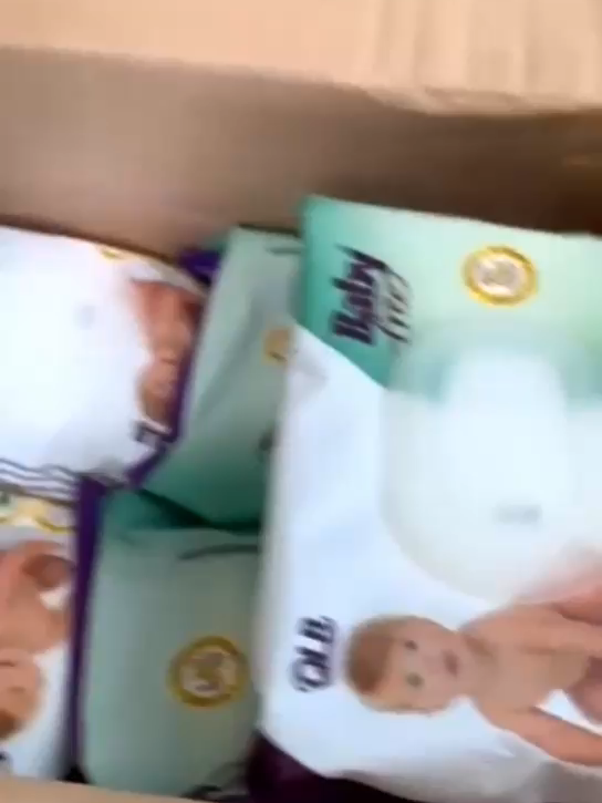 🍼 Lenços Umedecidos Baby Free, kit com 10 pacotes, 100 unidades cada, com tampa flip-top super prática! #achadinhodashopee #acheinashopee #lençosumedecidos #nenem #viral