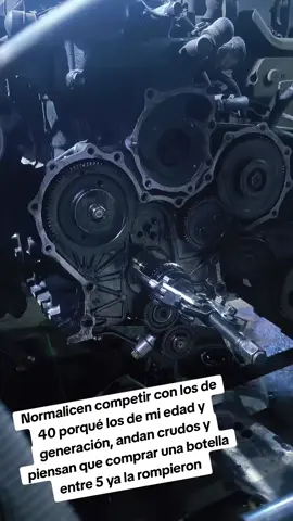 Feliz vacaciones a uds, aquí seguimos echando el arte #mecanica #automotriz #fyp #🔥 