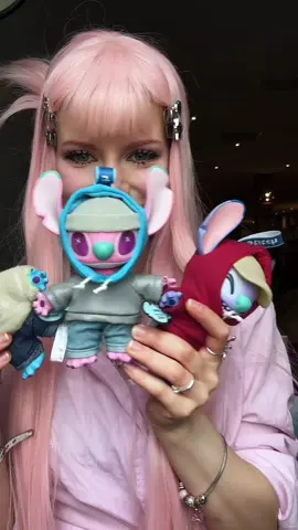 🩷Unboxing of the Stitch GenZ street Blindboxes💙 • A new Miniso opend in Oberhausen and i got to be there. It was an Amazing experience!!! • @miniso.de @MINISO  #minisogermany #minisowestfieldcentro #minisostores #blindboxes #unboxing #stitch #angel