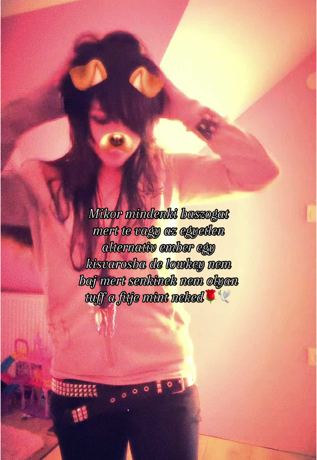 Es van a kb ket ember akinek te vagy a fine shytje #outfit #magyar #alternative #wlw #outfitcheck #2010 #relatable #chopped 