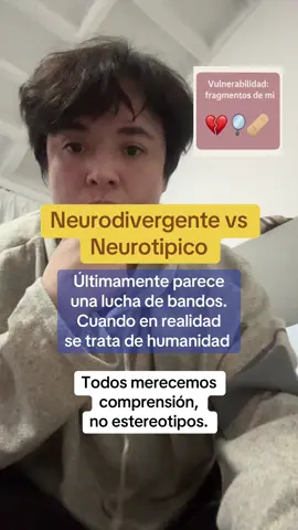 NO es una lucha de bandos. Ser neurodivergente no me hace superior ni víctima eterna, así como ser neurotípico no te hace insensible ni ignorante por naturaleza. Lo que necesitamos no son más etiquetas vacías ni frases hirientes, sino respeto mutuo. Diferente no significa menos, ni más. Solo significa que funcionamos distinto. Y eso no debería separarnos, sino ayudarnos a construir puentes. #neurodivergencia #hablemosdeneurodivergencia #neurotipicosyneurodivergentes #saludmental #ceroetiquetas #noalosestereotipos 