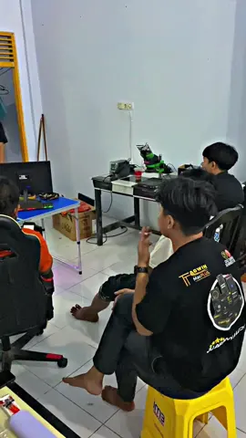 #CapCut apdet skil 😇🙏🏻#CapCut #fypシ゚ #tiktok #trendingvideo #servicehpbulukumba #teknisihp #servicehpmurah #jangkauanluasfyp #bulukumba 