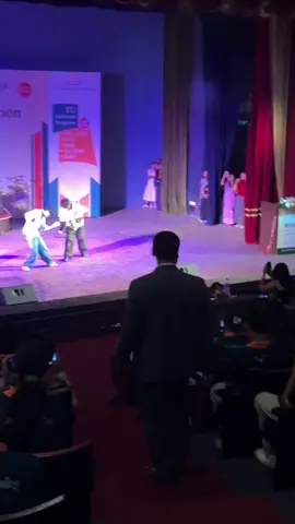 #shaky shakyyy😉🔥💗 #stlawrencecollege #welcomeprogram❤️ @Nimesh_Jung_Thapa 