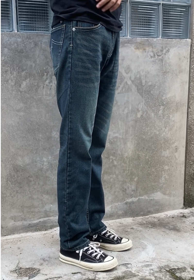 Celana jeans pria, denim cuttingan reguler🔥 #rekomendasioutfit #outfitoftheday #outfitideas #celanajeans #jeanspria 
