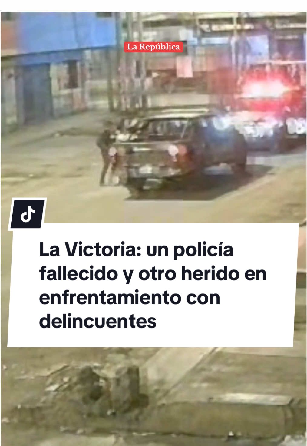 Lamentablemente, el suboficial José Gabriel Munive falleció y su compañero Harry del Carpio se encuentra internado en el hospital 2 de mayo. Uno de los delincuentes también falleció en el lugar de los hechos. || #Peru #LaVictoria #Lima #Policia #PNP #NoticiasPeru #LaRepublica 
