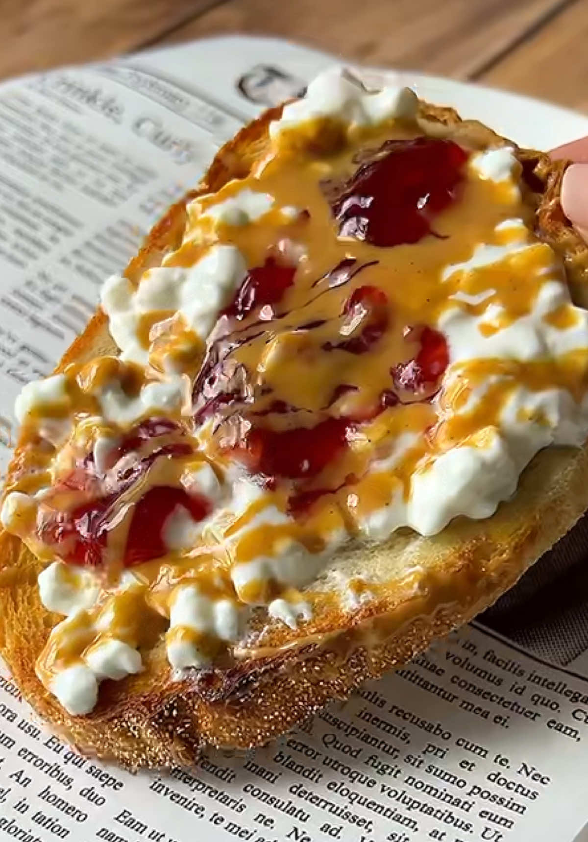 My Peanut Butter Jelly Cottage Cheese Toast 🍓🥜 is creamy, crunchy + packed with protein! A grown-up twist on a childhood fave, it’s got sweet jam, rich peanut butter + tangy cottage cheese for the ultimate flavor combo 💥. Quick, customizable + perfect for breakfast or a healthy snack! 💪✨	#breakfast #proteinbreakfast #healthybreakfast #cottagecheese  https://themodernnonna.com/peanut-butter-jelly-cottage-cheese-toast/