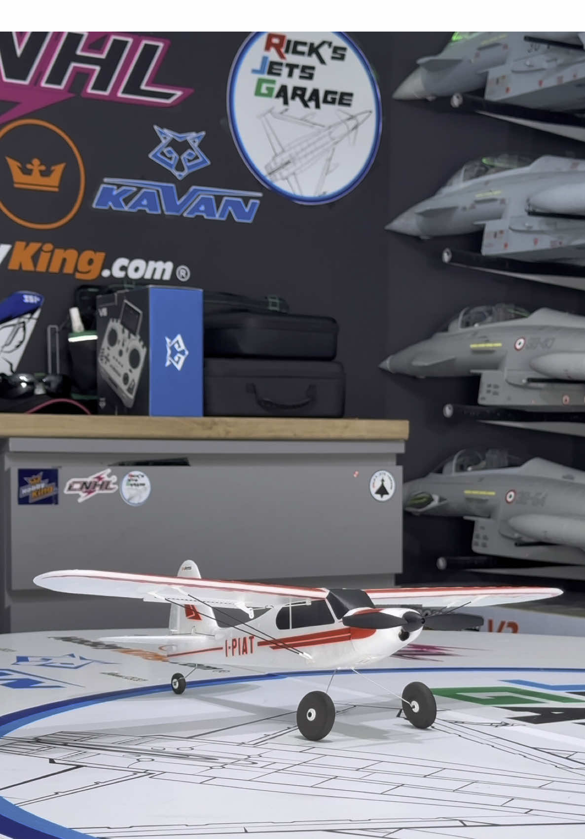 Let’s fly the new FMS PA-18 500mm RTF Plane 🛩️ . This is the PA-18 500mm from @FMS MODEL , a Ready to Fly model packed with all you need inside the box! 🛩️ Whether you are a beginner about to start aeromodeling or an experienced pilot in search of a little plane for backyard flying, this is the perfect plane. It’s cheap, it’s durable and it comes with installed gyro that allows literally everyone flying it.  Check this unboxing video where I show you all the characteristics, like the emergency propeller release in case of crash!  The flight video will arrive soon on my channels so, stay tuned and if you like this product you can find FMS website in my linktree, in bio! ✅ . . . Follow my IG and TikTok pages for more!✅️ @ricks_jets_garage  and susbscribe🔔 on my Youtube channel for the full flight videos in high quality, link in bio! . . . #rcplane #rcplanes  #rcaeroplane #flying  #airplanes  #aviation #rc #rclife #rclifestyle #radiocontrol #avgeek #aviationgeek #rchobbies #instaflight #instaaviation #instaaviationphotography #modelaviator #flying #flywithme #instaplanes #rcpilot #rcpilots #jets #edfjet  #aviationphotography #aviationvideo #aviationphoto #aviationdaily #modelaviation