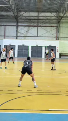 A bola usada nos vídeos é a Dualt VP 8000🏐✨️ Entrega preço baixo e qualidade para jogos intensos 🔥 #volei #voleibol #volleyball #fy #viral 