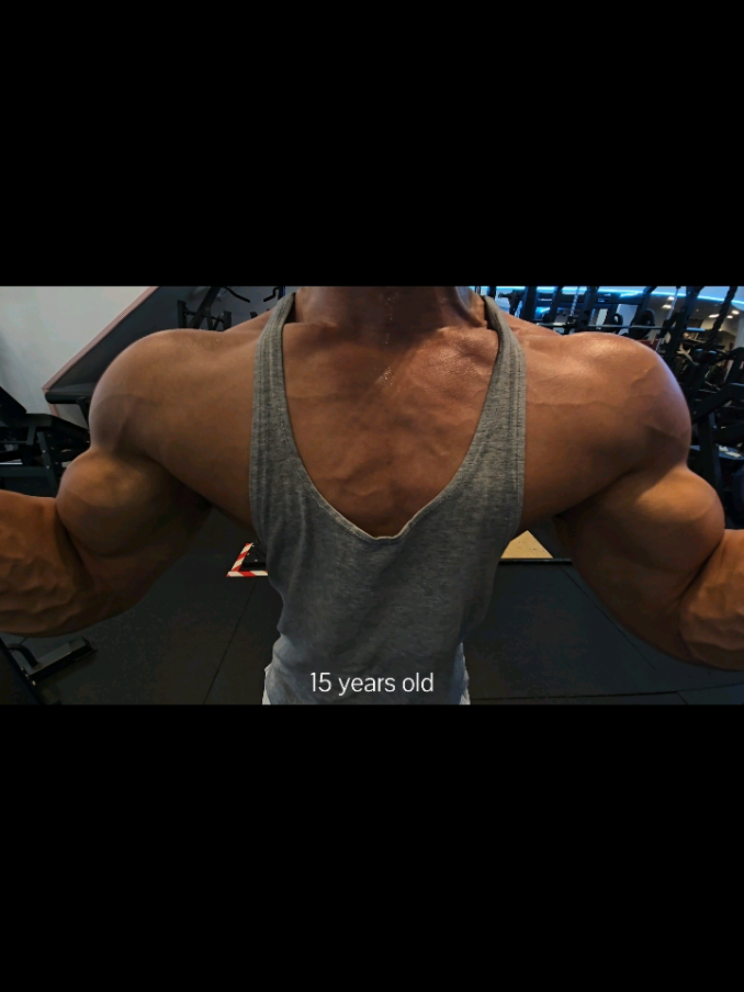 im falling off so hard, my videos don't get the same amount views as they used to get. i don't know why but its fine, its cool that i ever even blew up in the first place. thanks  #gym #gymcore #physique #muscle #bodybuilding #gym #muscles #breathedivinity #aesthetic #aesthetics 