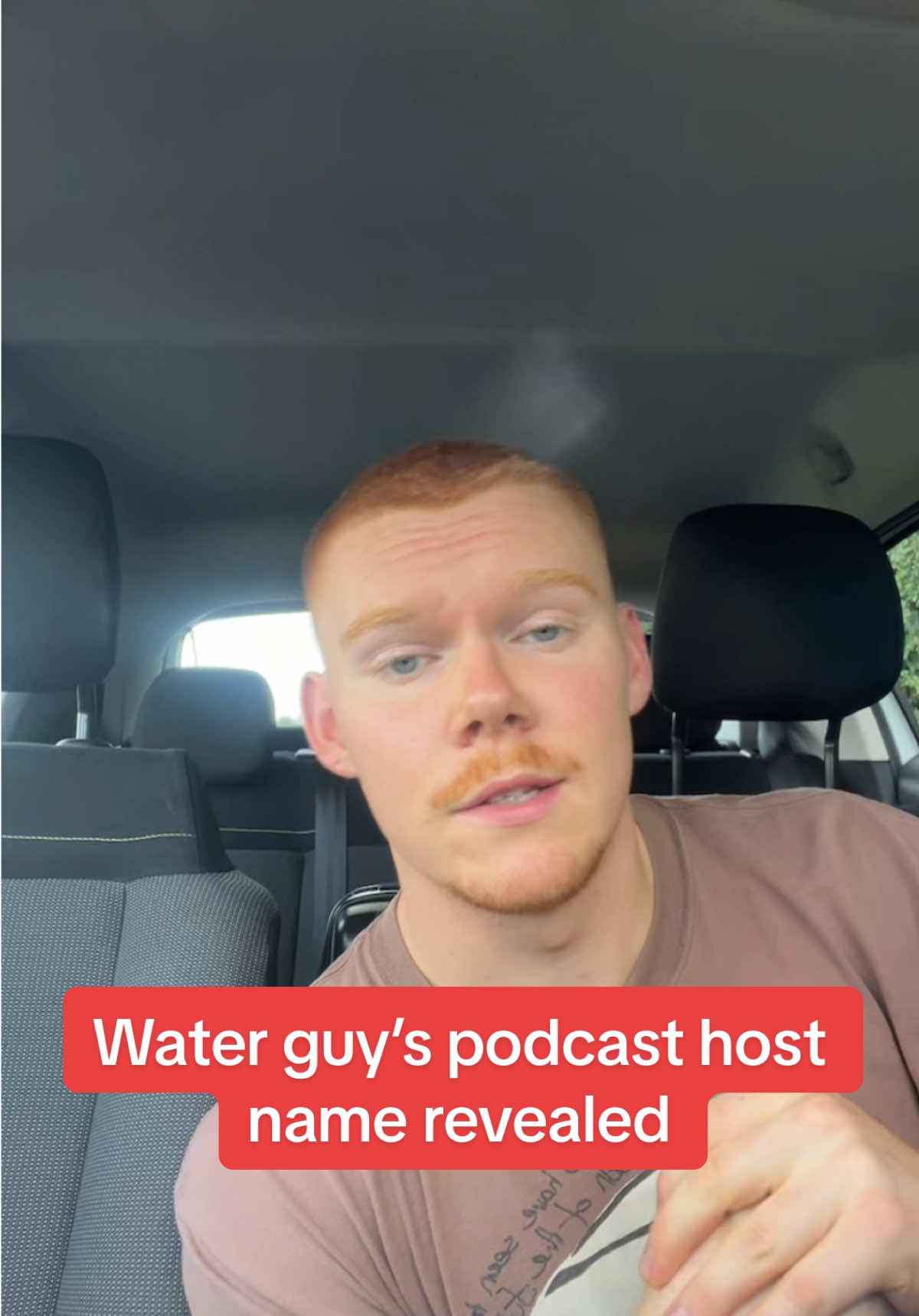 Water guy’s podcast host name reveal #richlifestyle #oldmoney 