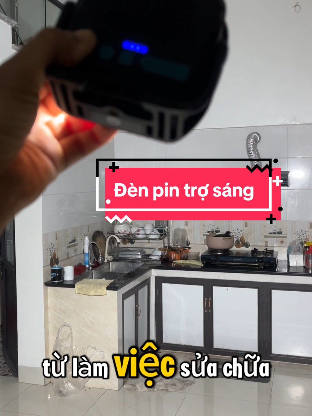 Đèn pin trợ sáng quay video, livetream siêu tiện lợi #denpinsieusang #dentrosang #tiktoklive #decor 
