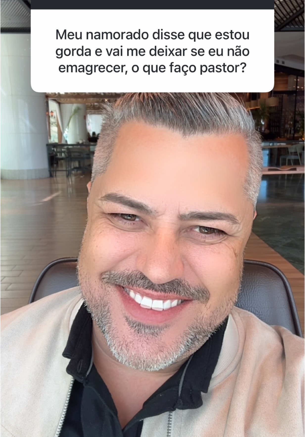Meu namorado disse que estou gorda e vai me deixar se não emagrecer, o que faço?