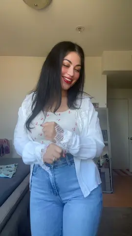 🤍🦋 #glendayala #verano #sumer #mamis #MomsofTikTok #outfit #OOTD 