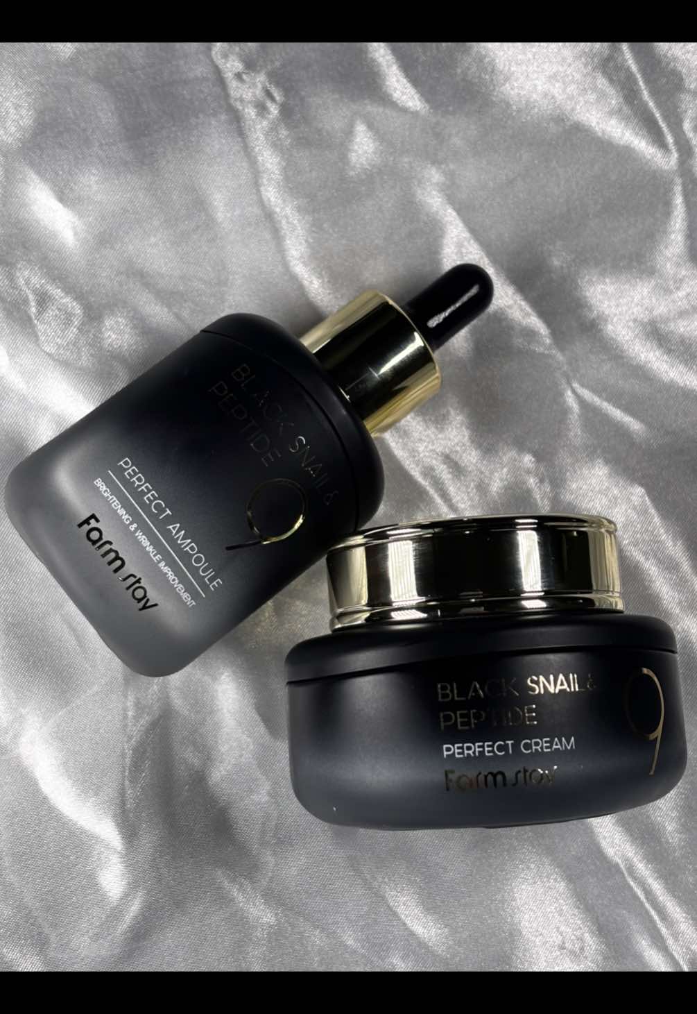 ✨ My new find for radiant skin is a duet from @farmstay_official with a black snail and peptides! ✨Cream + serum work perfectly together: moisturizing, elasticity and smoothness of the skin every day. Love from the first application🤍 #farmstay #blacksnail #peptide #ampoule #cream #moisturecream 