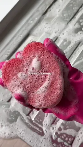 Can’t beat a bit of ASMR therapy to start the week 🥰🩷  #satisfyingcleaning #asmrsounds #cleaningtherapy #asmr #oddlysatisfying #CleanTok #cleaningtiktok 