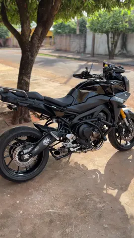 Assim q chega nos baile🥷🏻 #tracer900  #fyyyyyyyyyyyyyyyy  #tracer  #yamaha  #foryoupage 