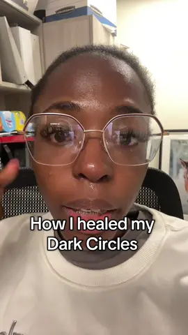 I’m never cheating on my tried and true ever again. #contactdermatitis #eyepatches #avocado #darkcircles #undereyebags #eyebags 