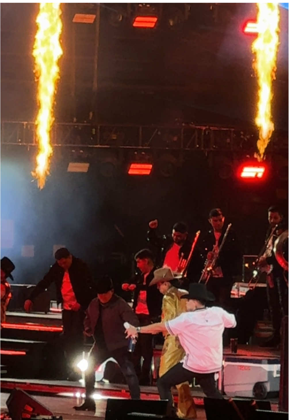 Hablando Claro - Grupo Firme #parati #longervideo #paratii #fyp #phx #concierto #fypシ゚viral #az #envivo #fy #tendencia #viraltiktok #grupofirme #firme #eduincaz #caz #hablandoclaro #gruporecluta