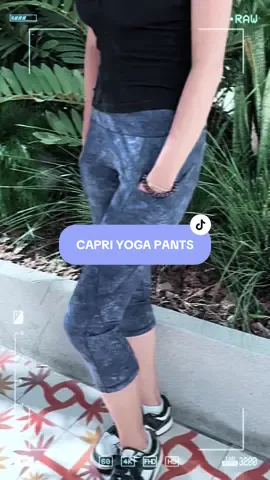 Perfect for long walks🚶🏻‍♀️ #MaineBesties✨#Ododos#CapriPants#YogaWear#ActiveWear 