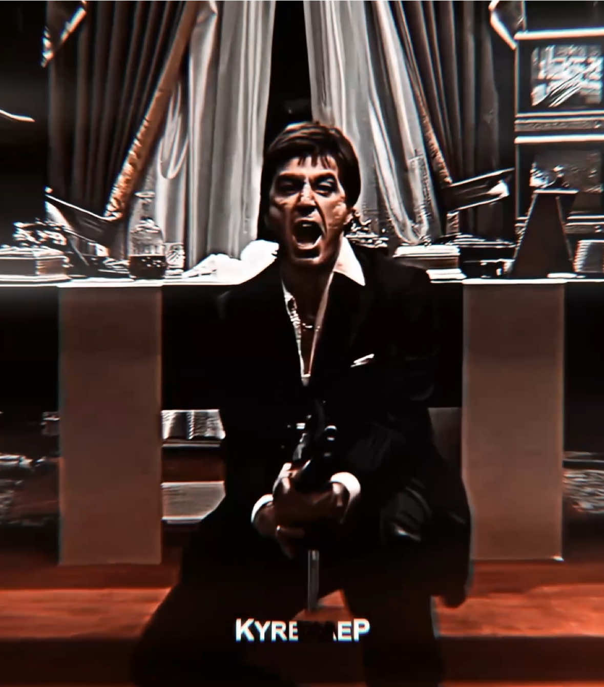 say hello to my little friend. #tonymontana #alpacino #montana #scarface #tonymontanaedit #alpacinoedit #fypage #edit 