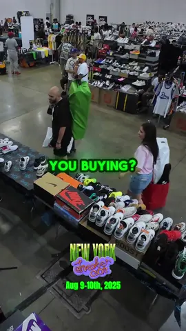 Sneaker Negotiations For MAJOR Profit 😳 #fyp #foryou #sneakerhead #fypシ #umsneakers 