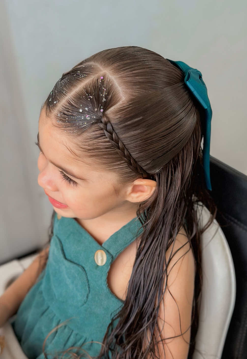 Penteado infantil delicado 🎀  . . . . . . #penteadoinfantil #peinados #maedemenina #penteadosfaceis #penteado 