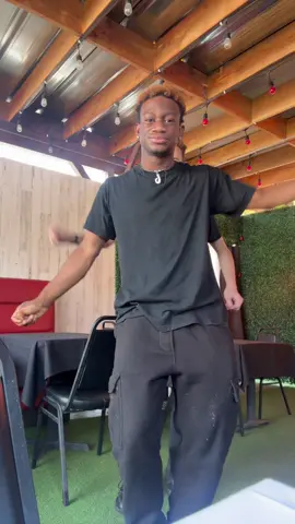 Y’all meet my co worker Avery 😭🔥 I got him to do a tiktok #michaeljohnson 