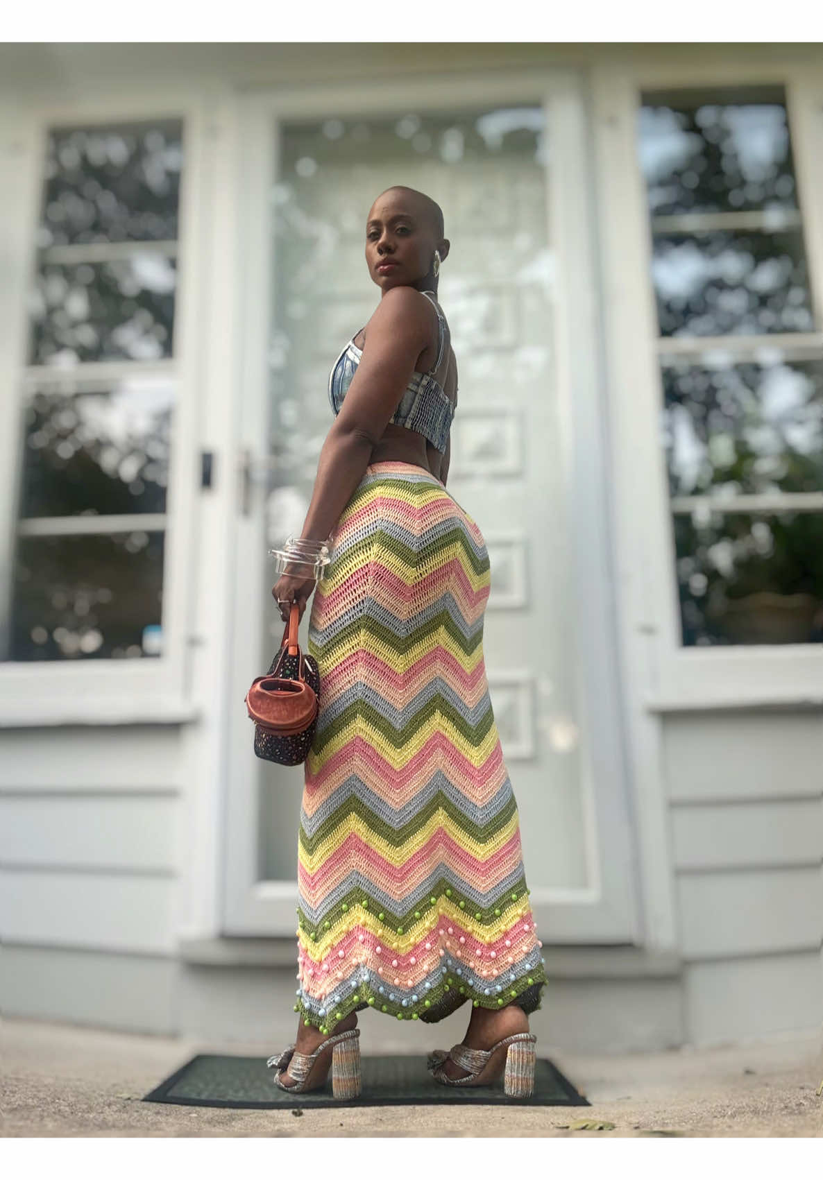 Casually stepping out. KameoVintage #PrelovedStyle #SustainableStyling #SlowFashion #VintageStylist #VintageLover                  
