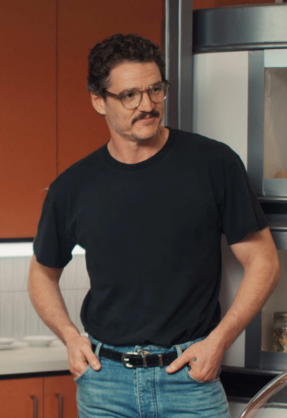 How would the cast of “The Fantastic Four: First Steps” describe each other in four words? 😍❤️😍⁣ ⁣ Find out in the new episode of Close Friends Only. Link in bio ✨ ⁣ ⁣ #PedroPascal #JosephQuinn #VanessaKirby #EbonMossBachrach #CloseFriendsOnly 