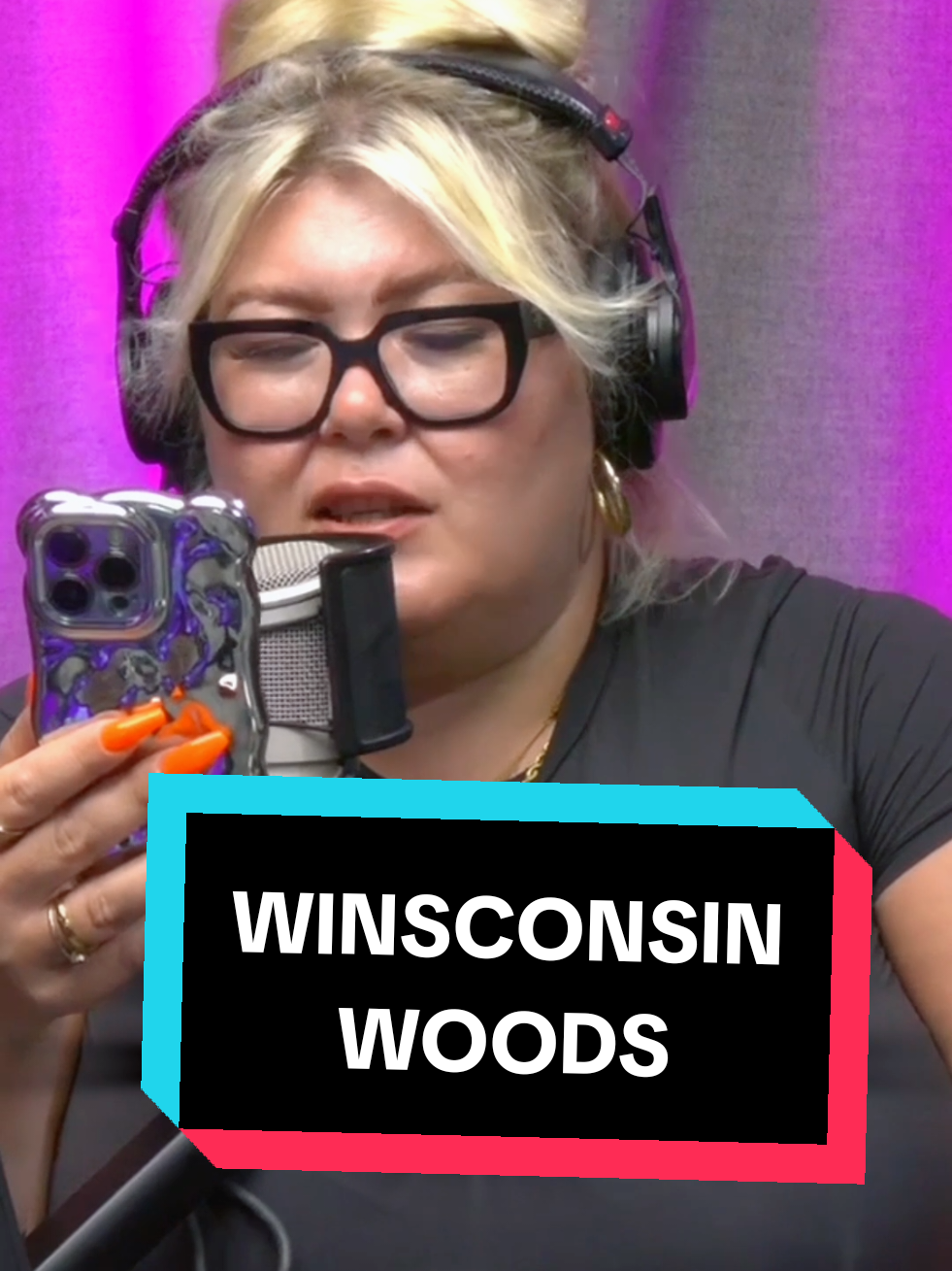 have you heard of the Winsconsin woods...?? 😱👀 #ghosthuns #podcastclips #creepy #truestory #scary 