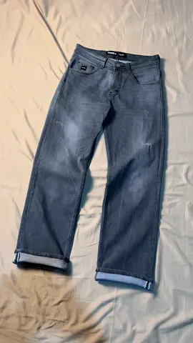 Celana denim reguler nyaman #celanadenim 