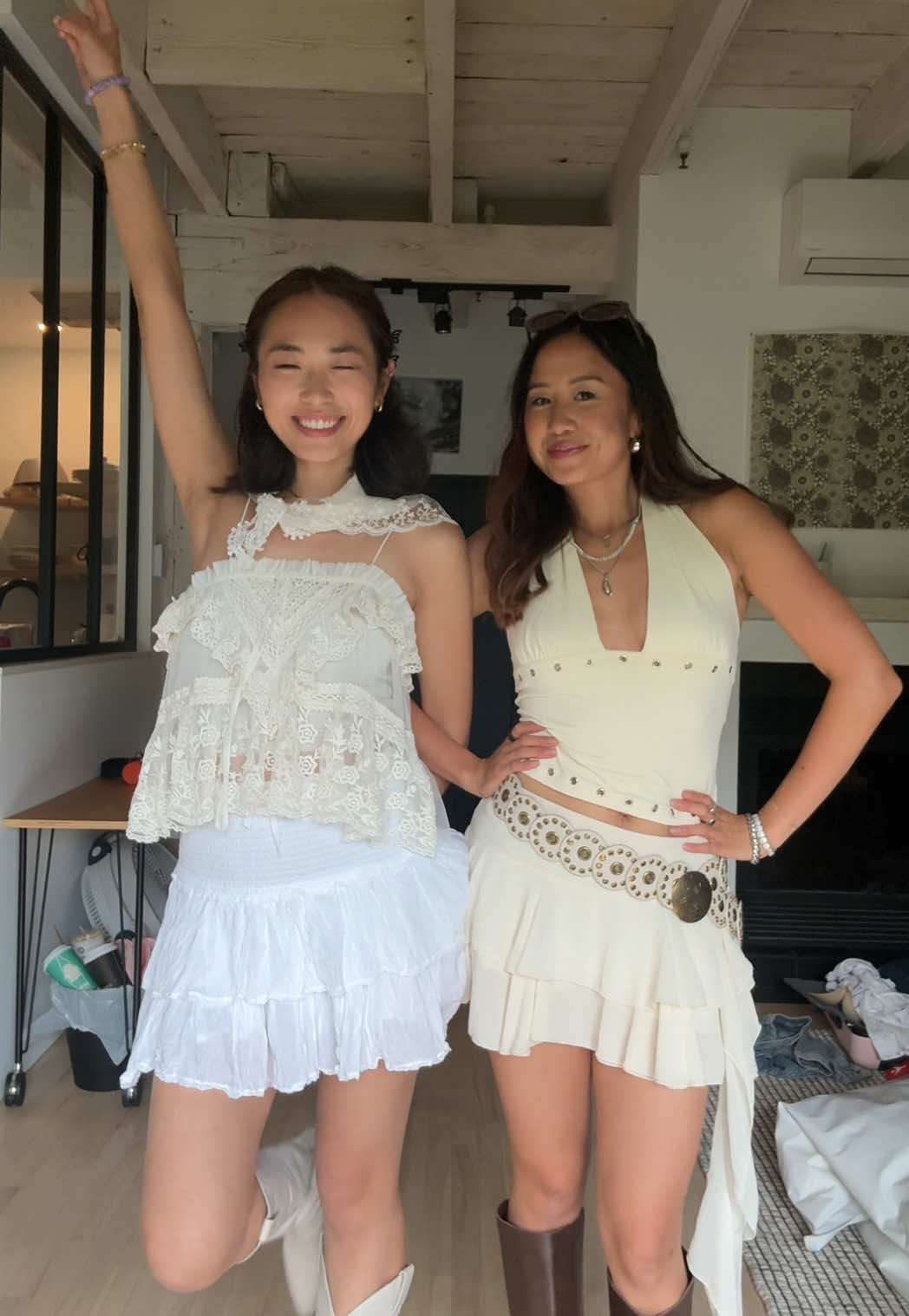 day 3 outfit details 🫶🏼@Hayley  #festivaloutfit #girlyoutfit #pintereststyle #outfitdetails 