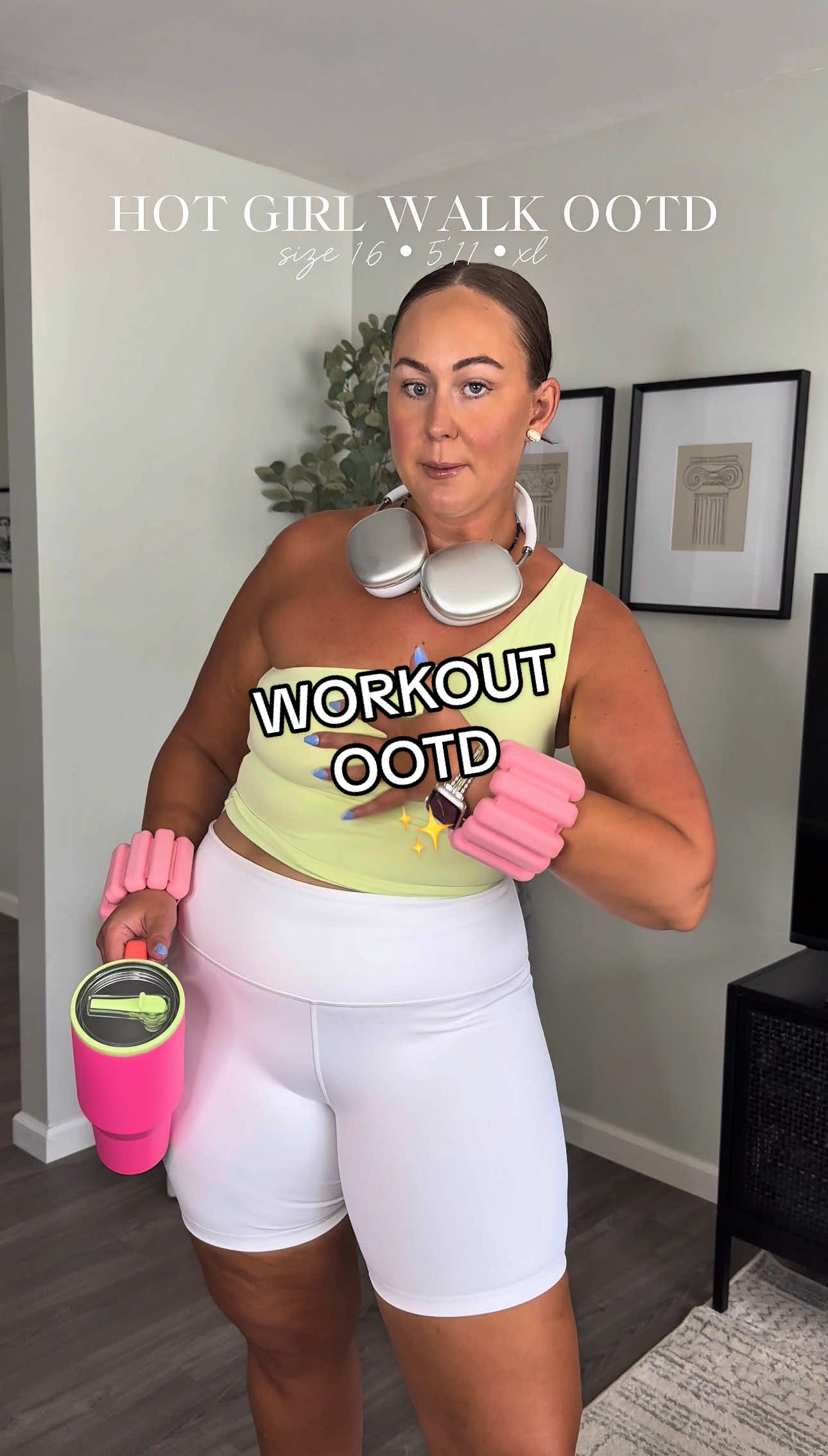 Hot girl walk OOTD #hotgirlwalk #hotgirlsummer #workoutroutine #workouttop #balabangles #workoutessentials #hydrojug #walkwithme #workoutootd #workoutoutfit 