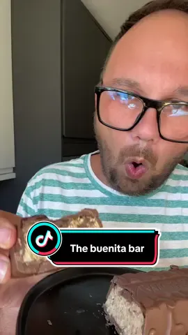 ✨ TheBuenito – 350g of rich hazelnut bliss wrapped in crispy kunafa! 😍 Crunchy outside, creamy inside – it’s the dessert you didn’t know you needed. Grab yours now before it’s gone! 🚀 #TikTokMadeMeBuyIt #KunafaLovers #HazelnutHeaven #SweetToothFix #FoodieFinds #ViralSnacks #DessertGoals @SweetTreebyBrowns 