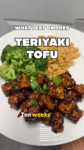 10 Weeks Out Fuel 🔥 Teriyaki Tofu Edition Crispy tofu, flavorful sauce, clean carbs — this one’s a prep essential. Recipe: – 2 blocks super-firm tofu (boiled + seasoned) – Toss w/ 2 tbsp oil, cornstarch, spices (salt, pepper, garlic/onion powder, cayenne, chili powder) – Air fry at 425°F for 18–20 mins Sautéed base: – Red onion, garlic, ginger in ½ cup veggie stock Sauce: – ¼ cup soy sauce – 6–8 tbsp Trader Joe’s Teriyaki – 1 tbsp apple cider vinegar Finish: – Trader Joe’s Onion Salt + scallions – Serve with rice + broccoli 💪 #VeganShreds #10WeeksOut #PrepMeals #HighProteinTofu #BodybuildingFood #PlantBasedPrep #ShreddingSeason #HealthyVeganMeals 