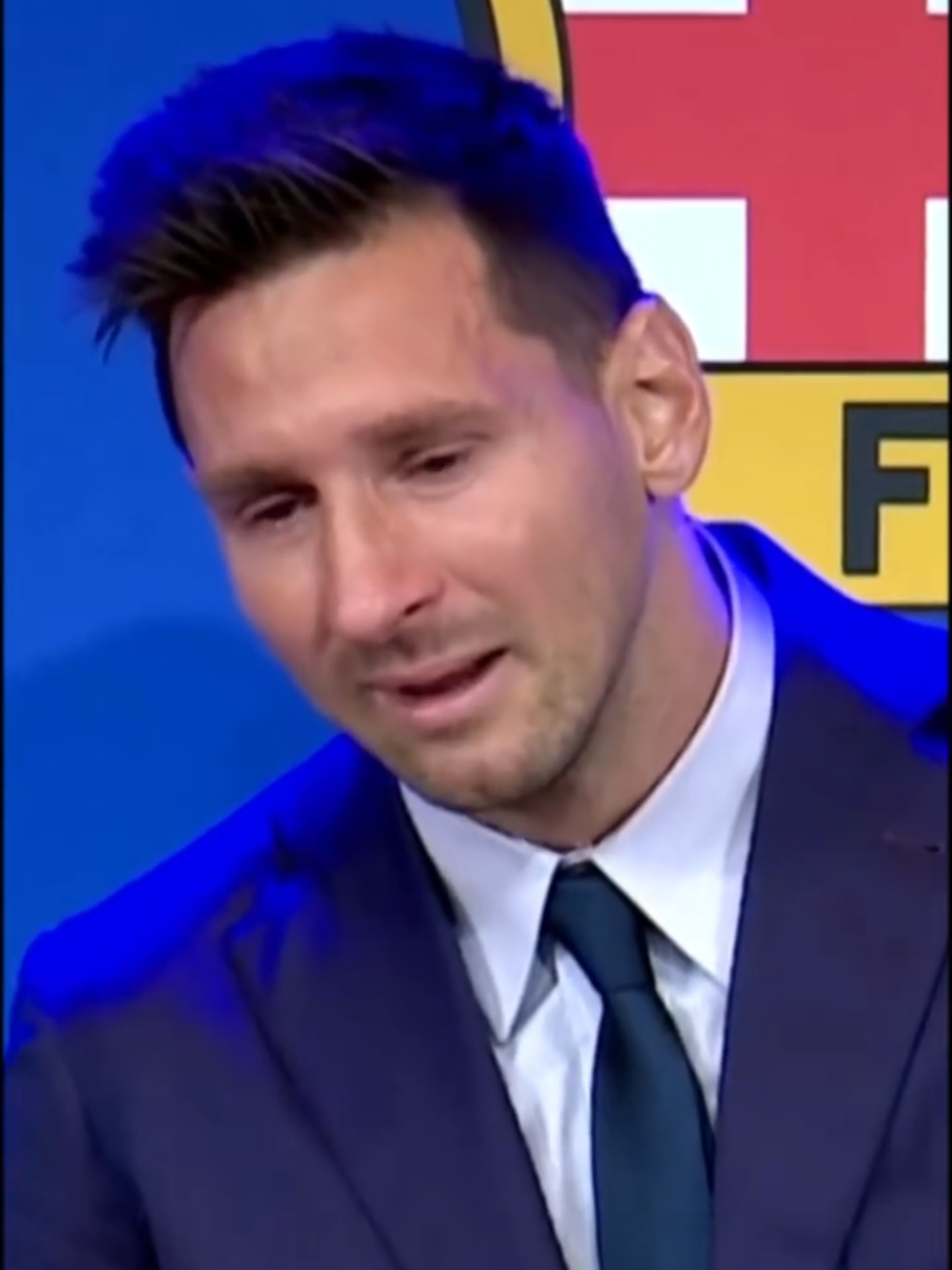 🔙 A CUATRO AÑOS DE LA SALIDA DE MESSI DEL BARCELONA 💔 🥺 Un día como el de hoy, pero de 2021, el Culé comunicaba la partida del mejor jugador de su historia, debido a 
