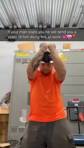 #fypシ゚viral #🤣🤣🤣 #bf #atwork 